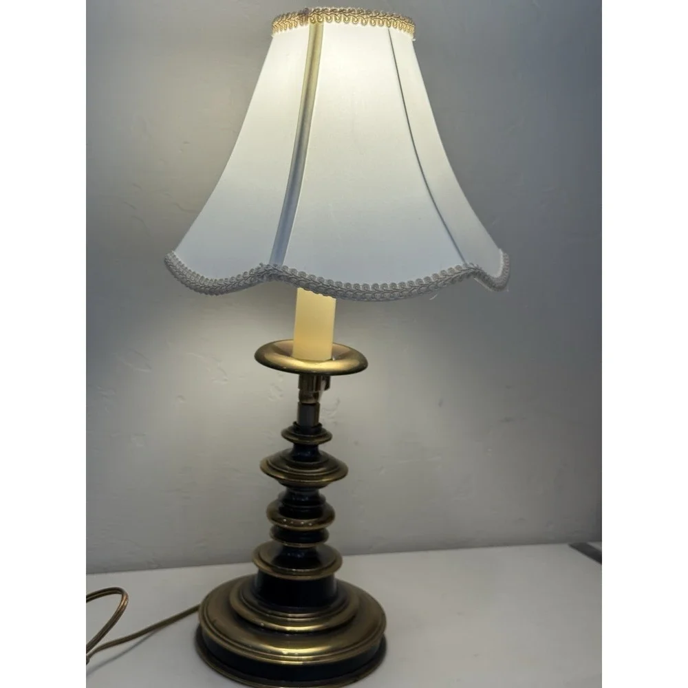 Vintage Solid Brass Metal  Hollywood Regency Style Table Lamp Heavy Armed Extend
